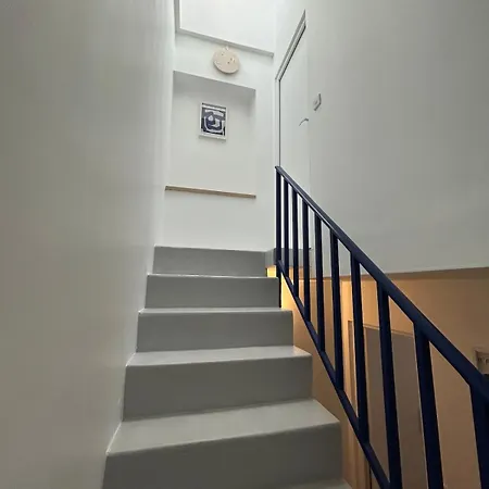 House 3 Bedrooms Center *