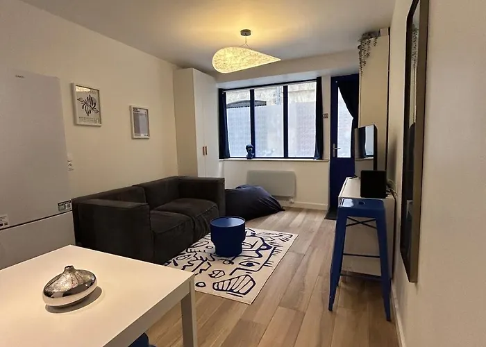 House 3 Bedrooms Center * Burdeos