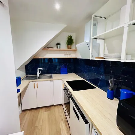 Daire House 3 Bedrooms Center *